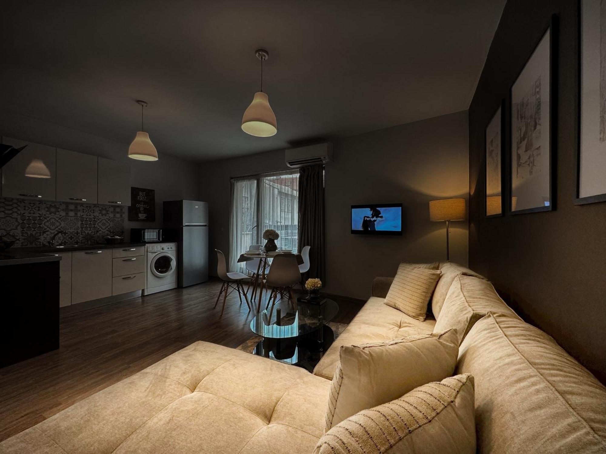 Top Centre Plovdiv Apt. With Parking For 4 Guests Exterior photo