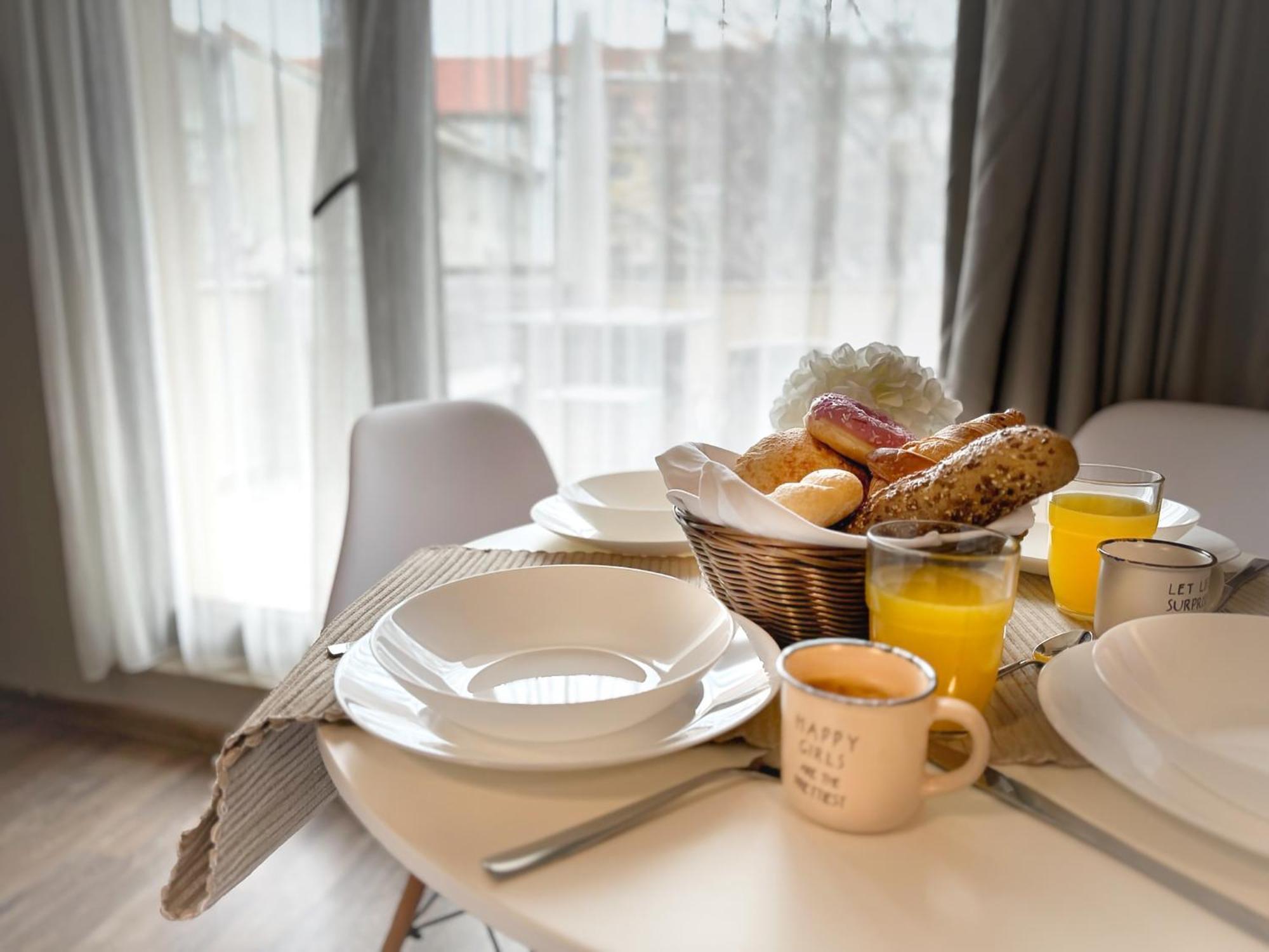Top Centre Plovdiv Apt. With Parking For 4 Guests Exterior photo