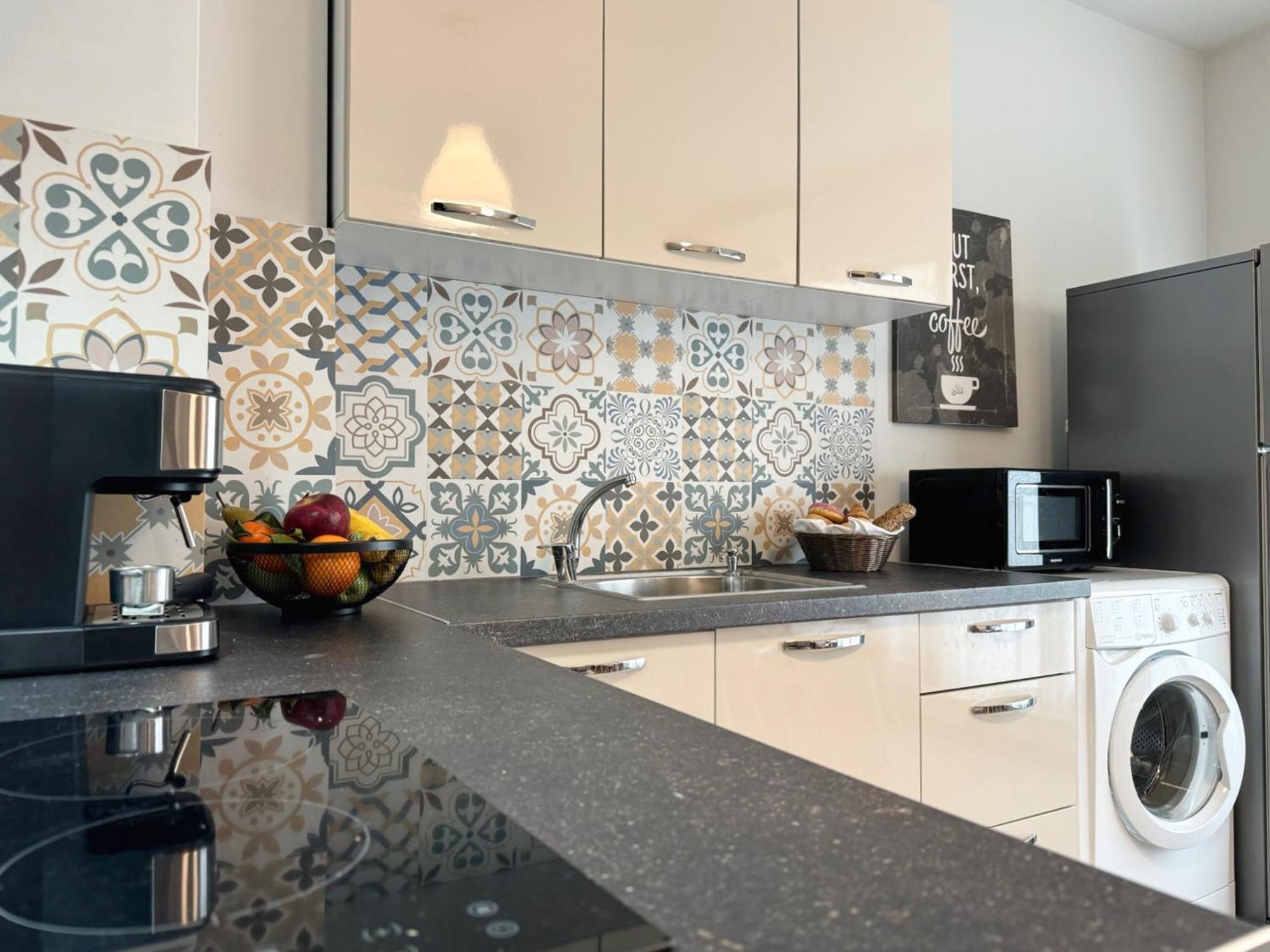 Top Centre Plovdiv Apt. With Parking For 4 Guests Exterior photo
