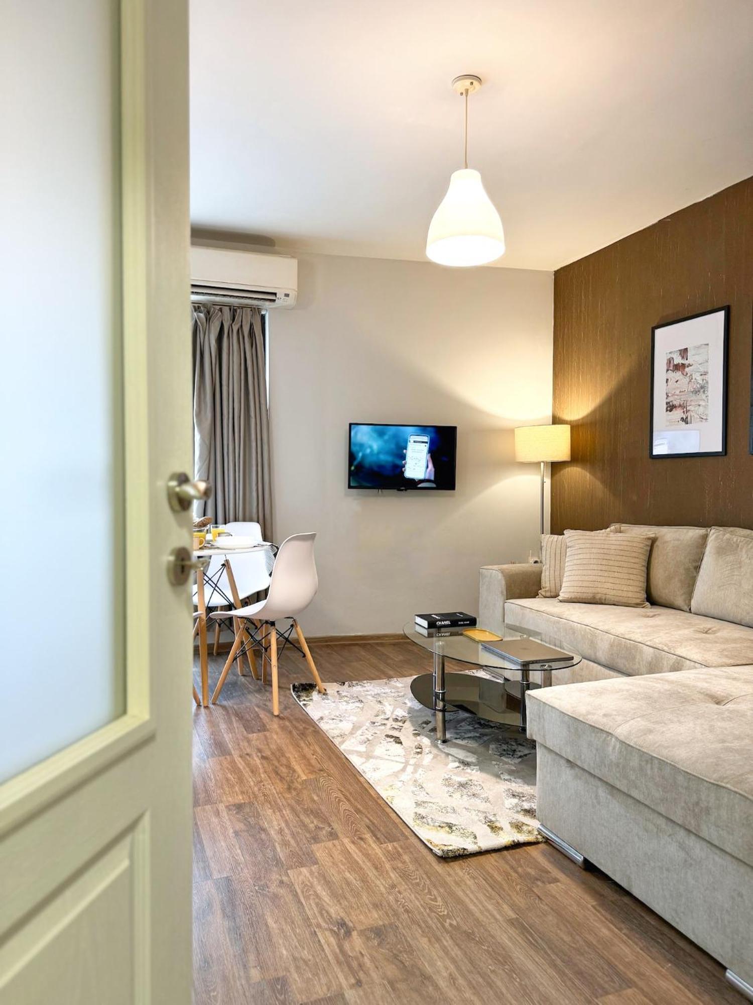 Top Centre Plovdiv Apt. With Parking For 4 Guests Exterior photo