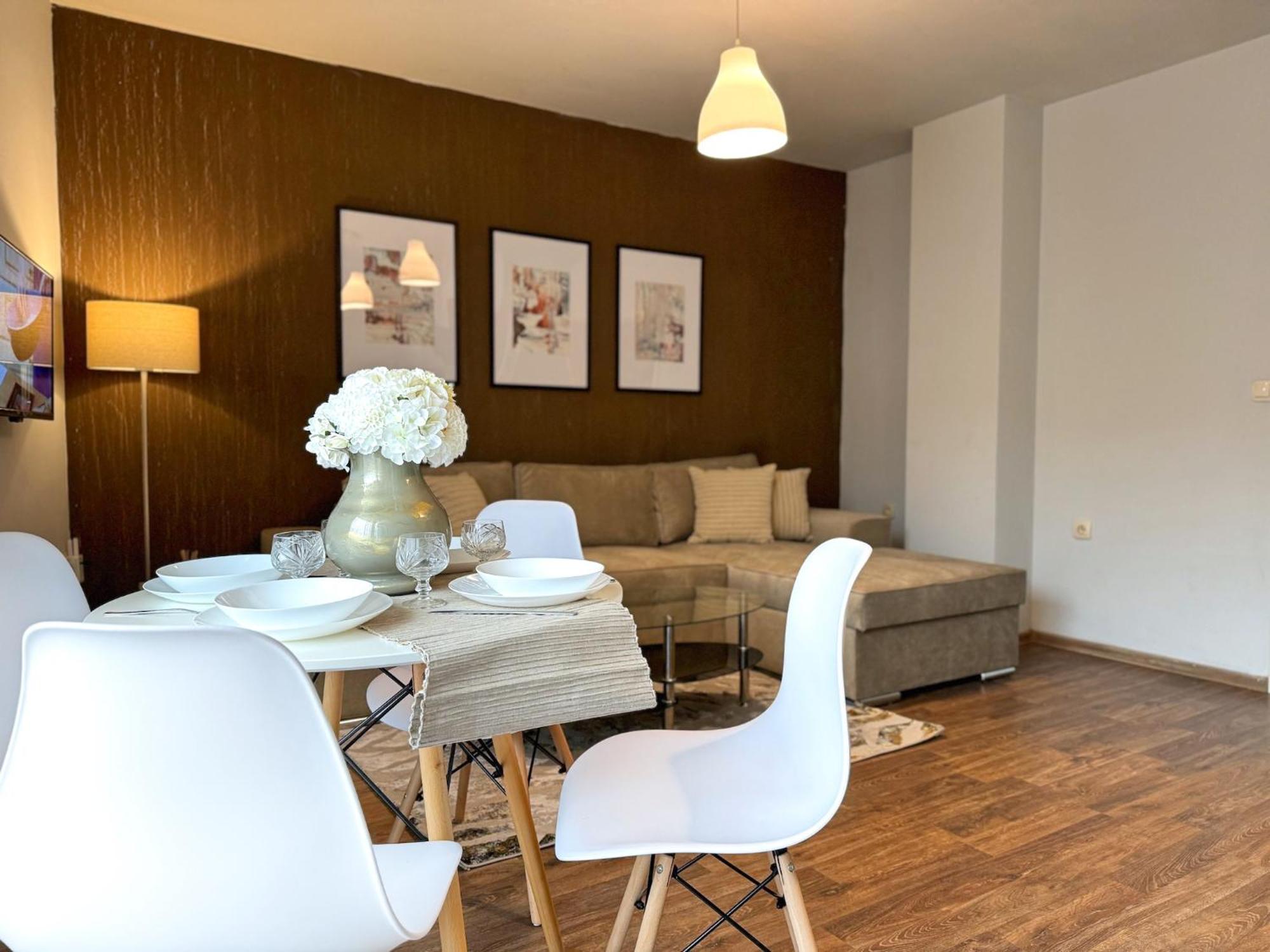 Top Centre Plovdiv Apt. With Parking For 4 Guests Exterior photo