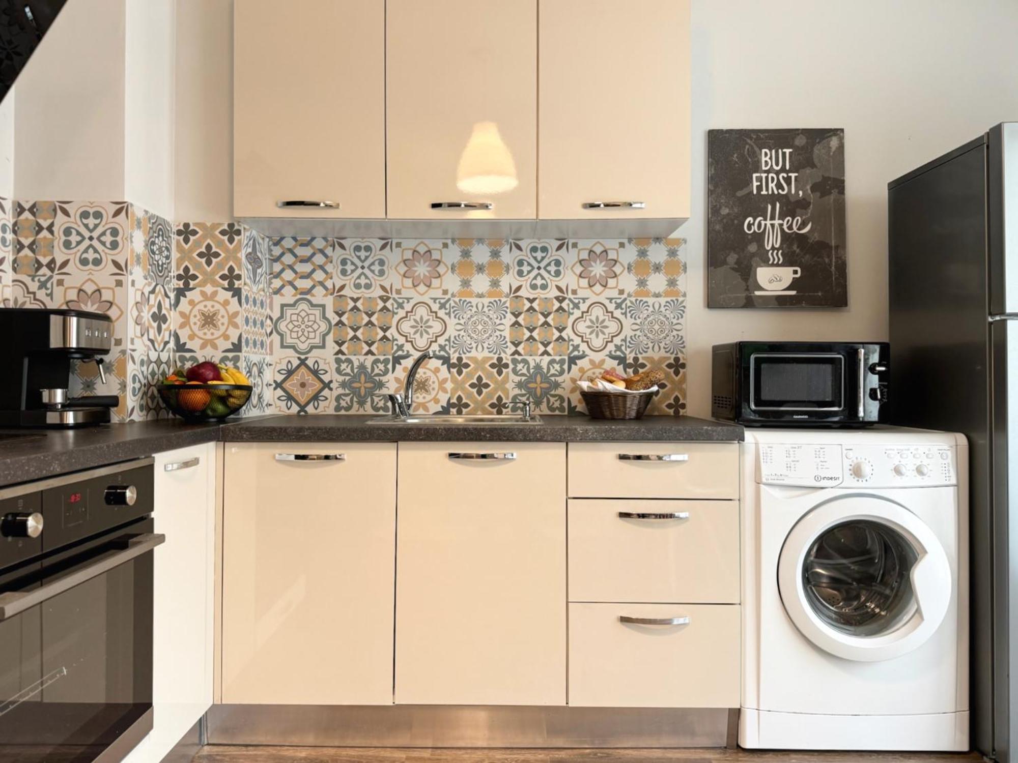 Top Centre Plovdiv Apt. With Parking For 4 Guests Exterior photo